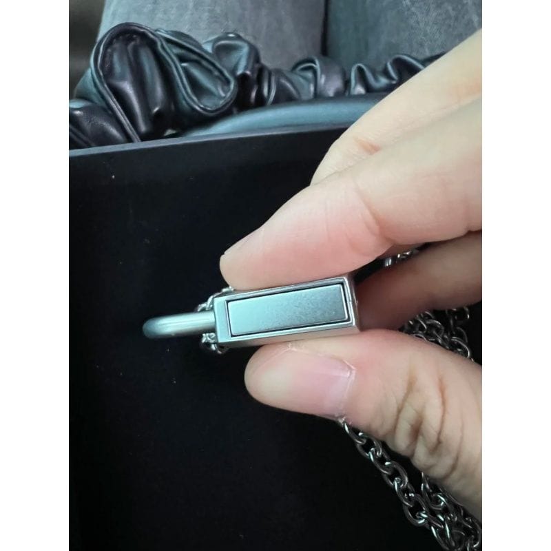 STRAY KIDS HYUNJIN NECKLACE