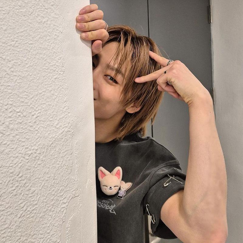 STRAY KIDS MAGIC SCHOOL T-SHIRT 100% COTTON