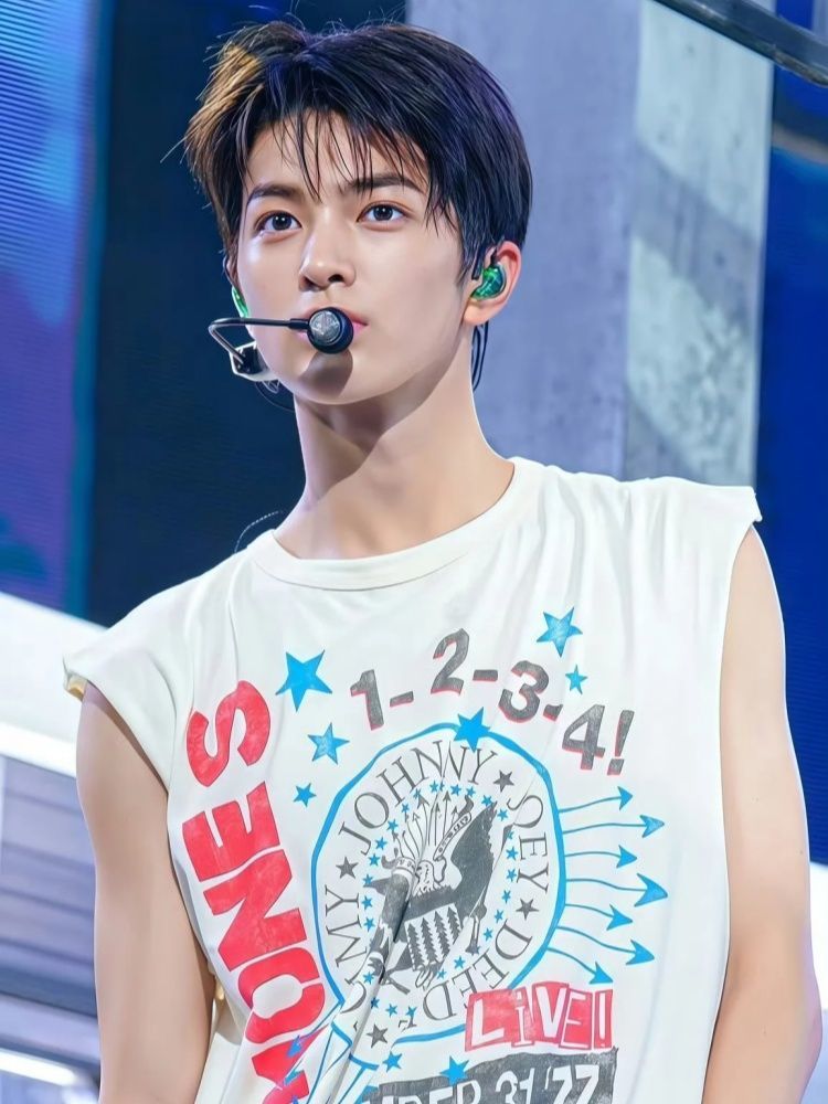 CORTIS T SHIRT 100% COTTON